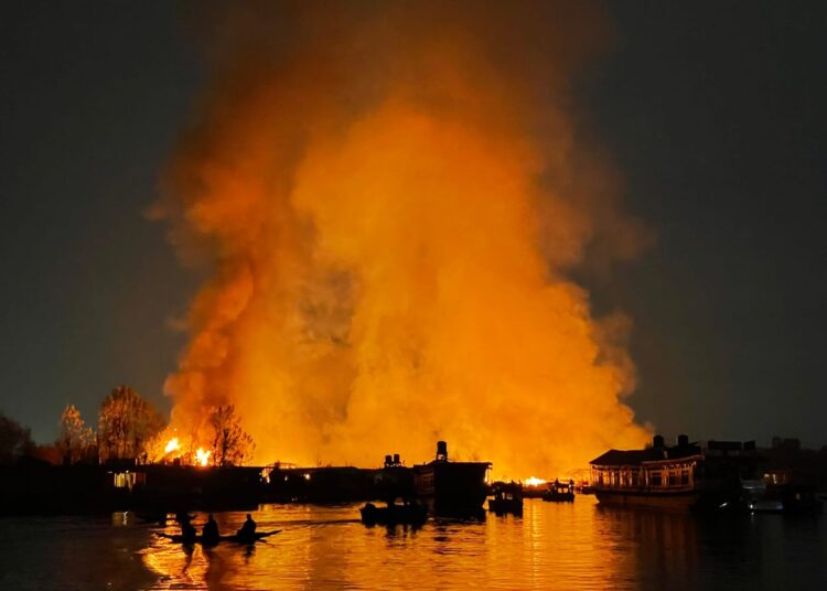 Several Houseboats Gutted In massive Fire In Dal Lake Srinagar
