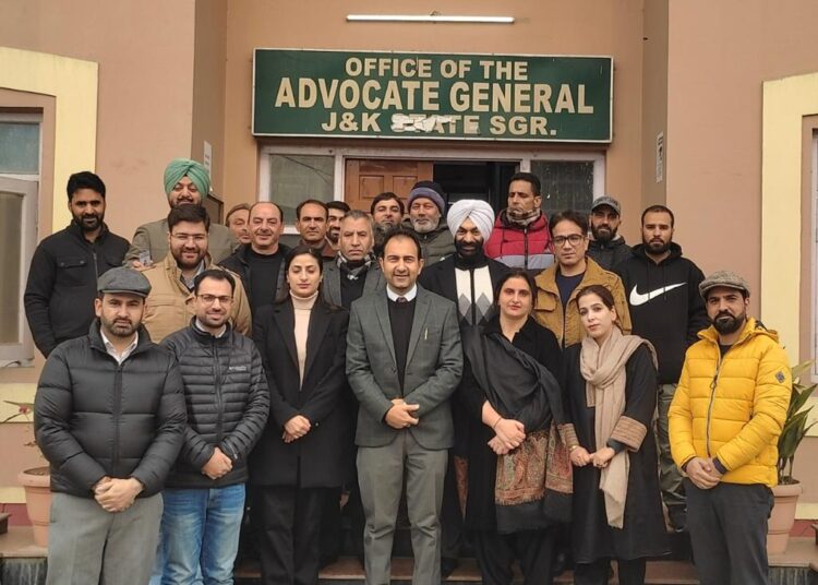 Valley lawyers pledge to uphold constitutional values, defend rule of law