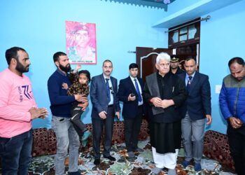 Lt Governor Visits Home of Martyr Hav Abdul Majid in Poonch