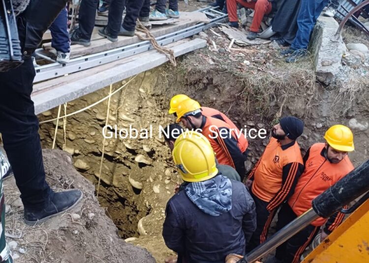 Man Falls Into 40-ft Deep Well in Tangmarg Baramulla; Intense Operation Underway