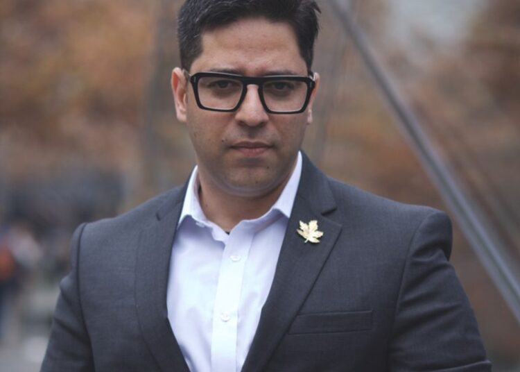 Outstanding Media Person of Year, Danish Manzoor, pledges financial support for future of orphan girls in J&K