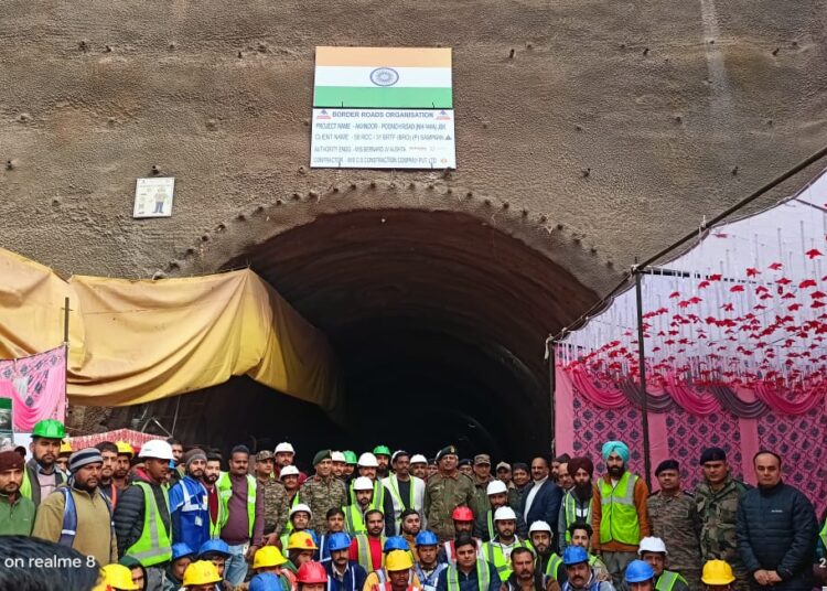 BRO makes breakthrough in 700 Mtr long Naushera Tunnel work on Akhnoor