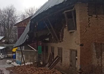 Gusty winds damage several structures in Anantnag’s Verinag