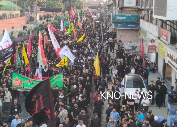 Traditional 8th Muharram procession begins from Guru Bazar, Sgr peacefully