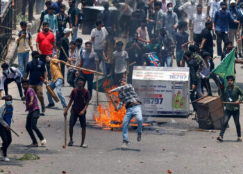 Bangladesh Qouta Protests:Curfew Imposed As 105 Killed Updates