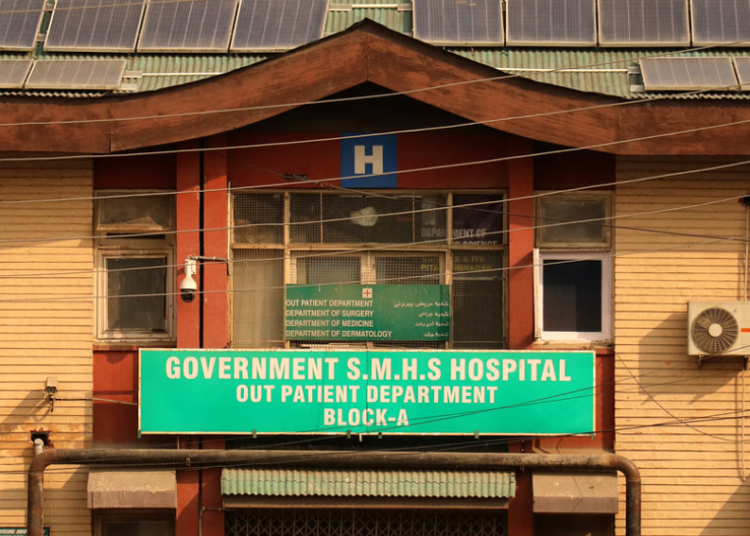 SMHS Hospital treats over 3,200 patients daily, urges public to maintain hygiene