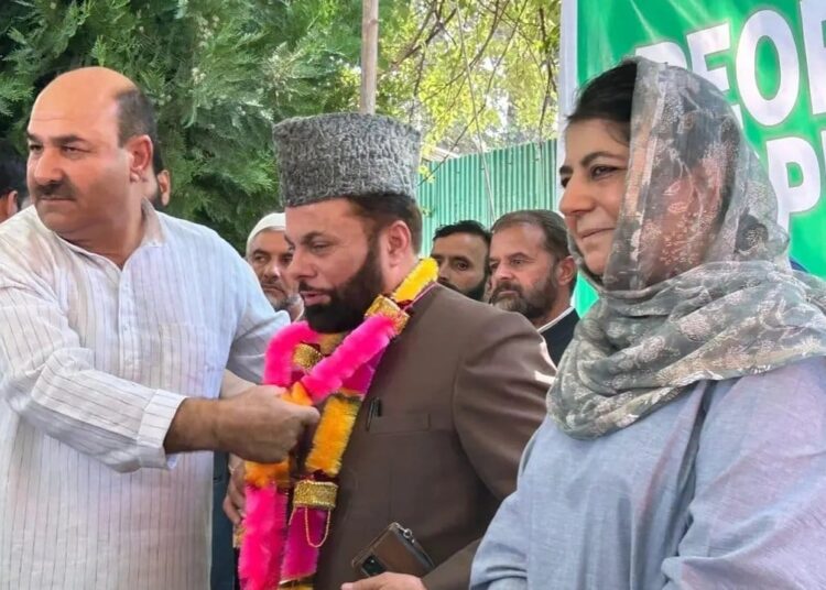 Separatist leader and Hurriyat member Syed Salim Geelani joins PDP