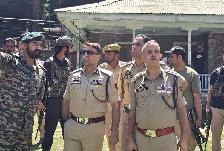 Assembly Election 2024: DIG NKR, SSP Kupwara Visit Forward Area Keran to Assess Security Situation