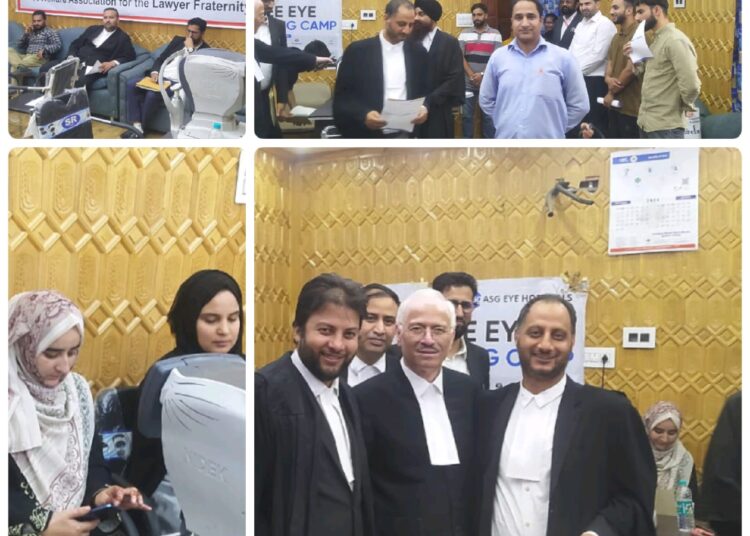Kashmir Advocate’s Association organises free eye check-up camp