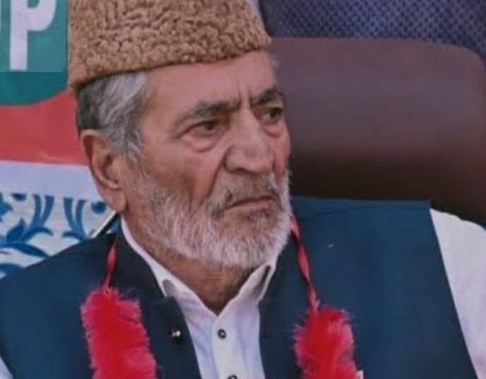 Former Minister And BJP Candidate Surankote Sayed Mushtaq Bukhari Is No More