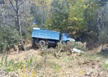 12 CRPF personnel injured as vehicle falls into gorge in Budgam