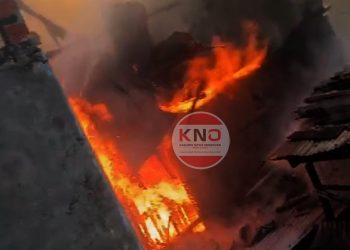 3 houses damaged as fire breaks out in Khanyar