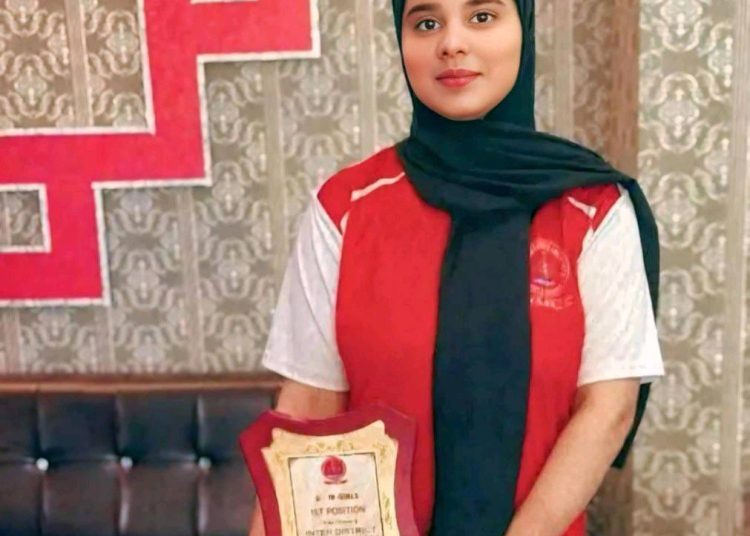 Srinagar’s Minha Ayaz Wani Becomes Kashmir’s Lone Female Qualifier for National Chess Championship