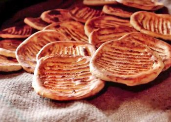 Traditional “baking roti” becomes costlier, locals call for Govt intervention