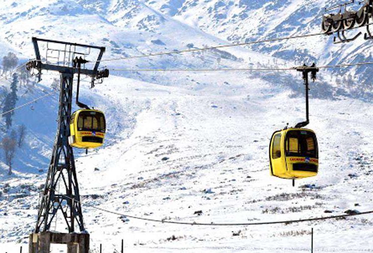 Gulmarg Gondola records 1.48 lakh tourists, generates Rs 11.86 cr in 2 months