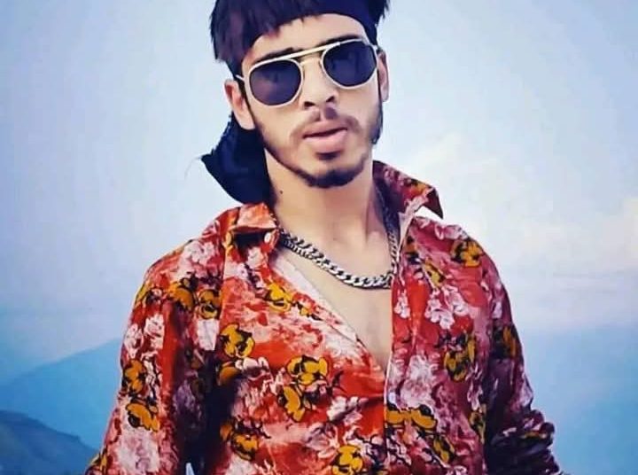 Bandipora youth inches closer to his dream, braces for Bollywood debut