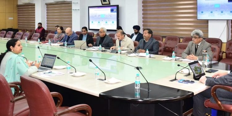 CM Omar Abdullah stresses on adopting urban planning strategies for planned development