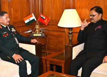 Javed Rana meets Army Chief, discusses critical issues affecting LoC residents