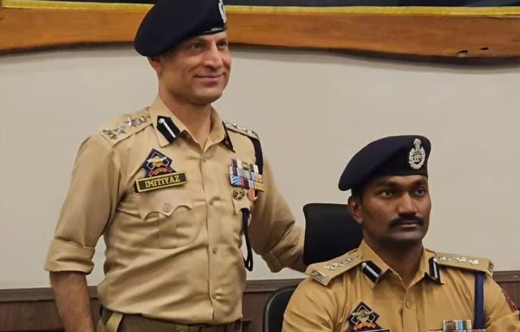 GV Sandeep Chakravarthy assumes charge as SSP Srinagar