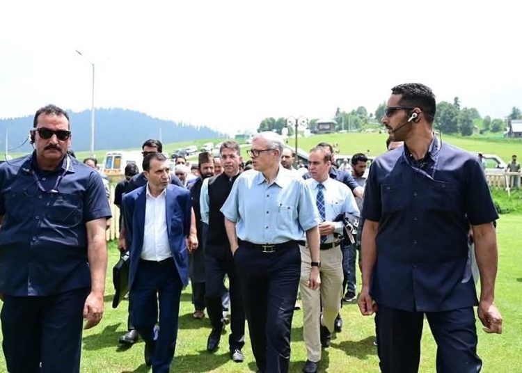 CM Omar Abdullah pushes for revival of tourism