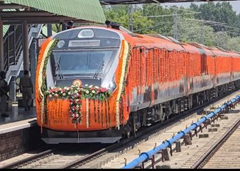 Vande Bharat set to increase tourist footfall, benefit all: Dy CM