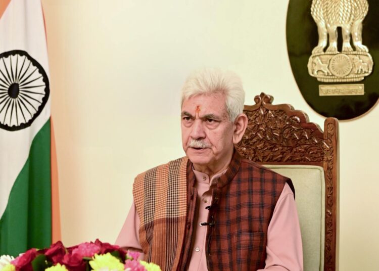 Lieutenant Governor Greets People on Independence Day 2025