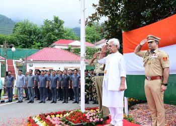 Lieutenant Governor Hoists National Flag at Raj Bhavan Srinagar on 79th Independence Day