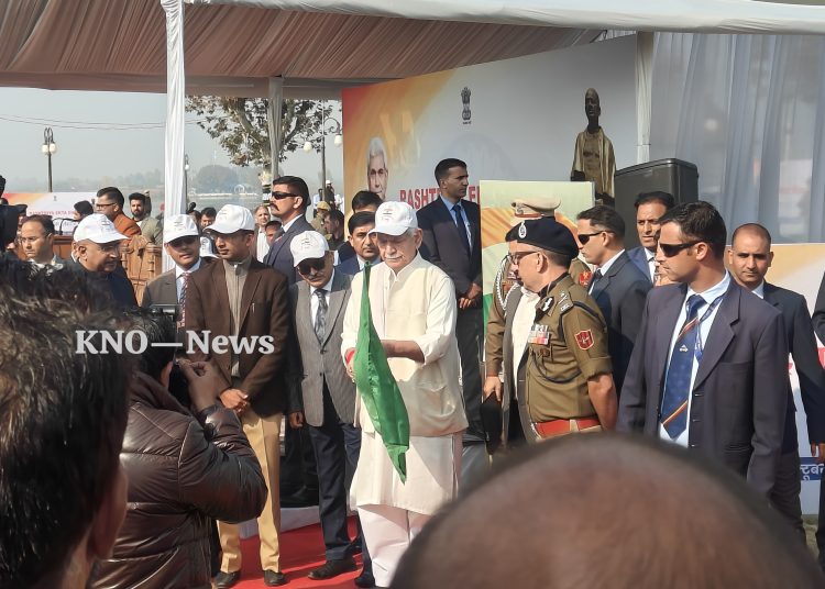 LG Manoj Sinha flags off ‘Run for Unity’ at SKICC