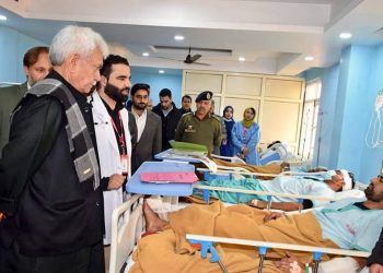 Nowgam Blast: LG Sinha visits injured at hospital