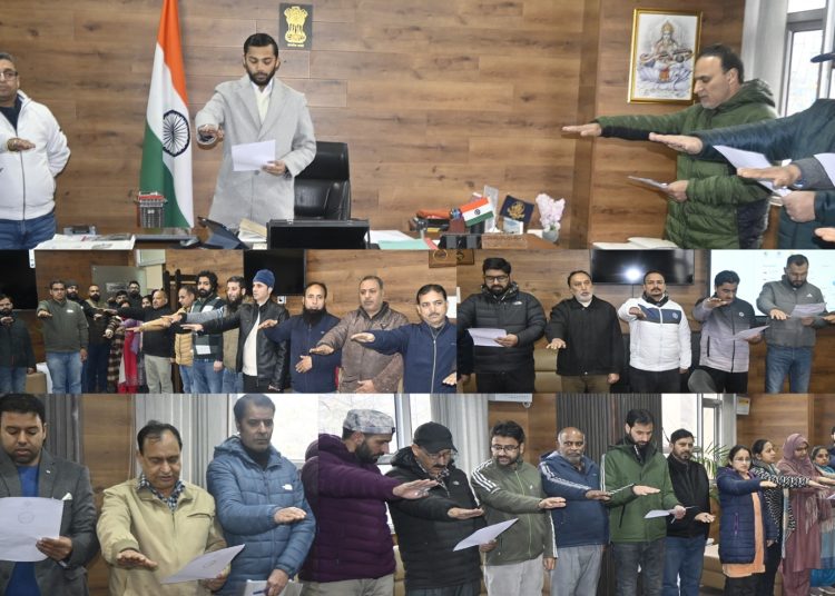 Director Information Nitish Rajora administers National Voters’ Day pledge at DIPR Jammu