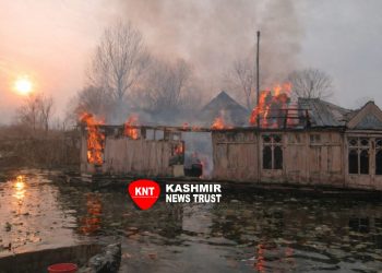 ‘Short Circuit’ Triggers Blaze, House Boat Worth Over Rs 2 Crore Destroyed in Dal Lake