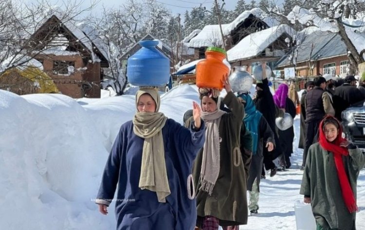 Water crisis forces women to trek 3 km daily in Shopian villages