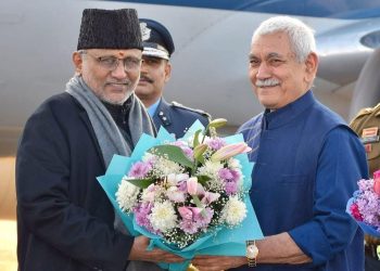 LG Sinha Welcomes Vice President C.P. Radhakrishnan at Srinagar Airport