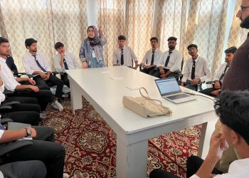 GBHSI Khonmoh students get first-hand exposure to AI, Cyber Security at GenTechPro